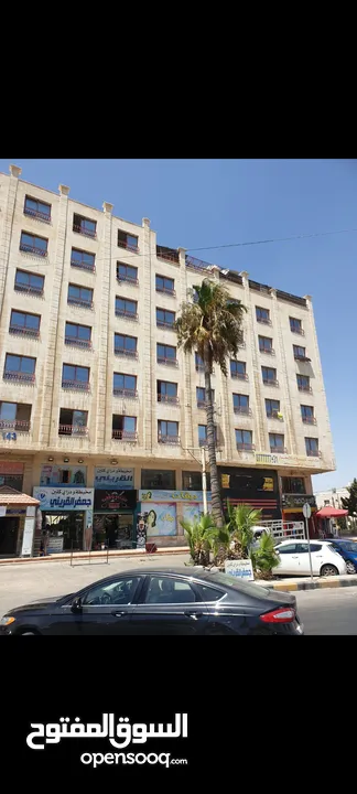 مكاتب استثمارية مؤجرة للبيع بسعر حرق