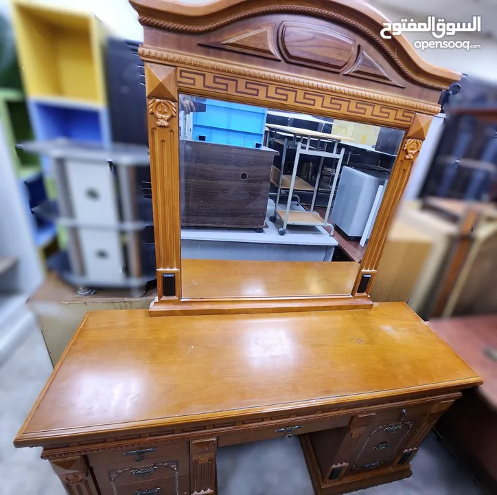 All Kind of Second Hand Goods for your Home and Office.