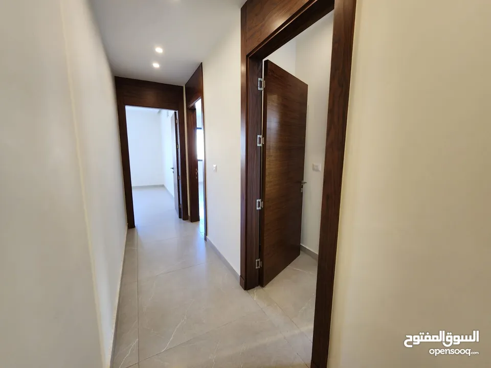 شقة طابقية فاخرة للبيع في عبدون ref : 14386