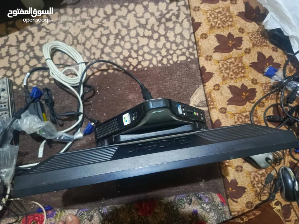 جهاز كمبيوتر مكتبي  مني جميل وخفيف