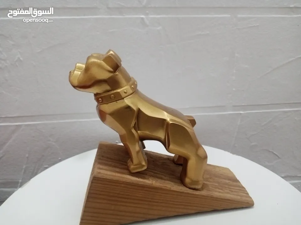 مجسم بول دوق ذهبي bulldog gold  شعار بولدوغ الذهبي معدن صب ذهبي