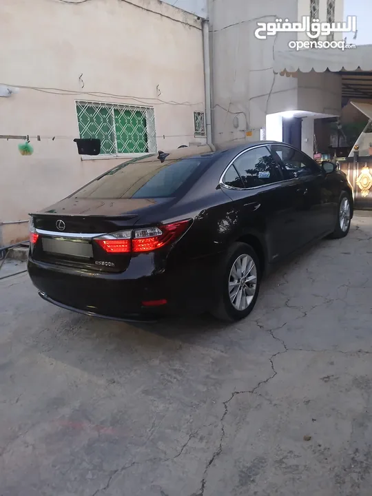 لكزس ES300باذنجاني فحص كامل فرش اوف وايت بحالة الشركه كلين تايتل