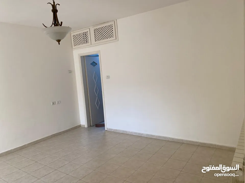 شقة مميزة للبيع في نابلس