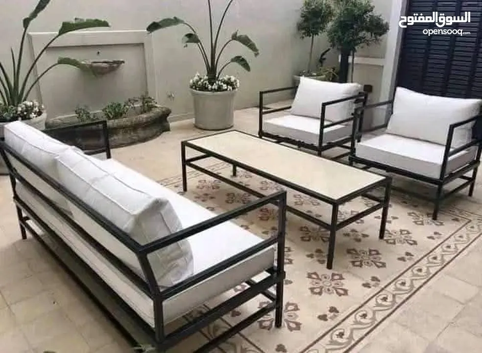 طقم حديد شيك جدا للحدائق و الأماكن الخارجية
