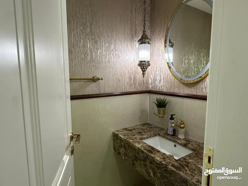 شقة 6 غرف نوم للايجار في الظهير ( Property 39856 )-175046761