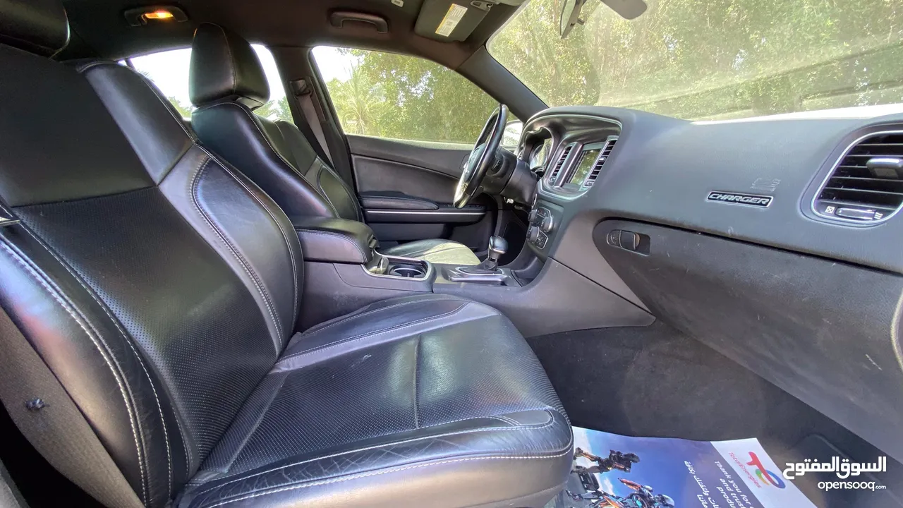 Dodge Charger 3.6L SXT 2019