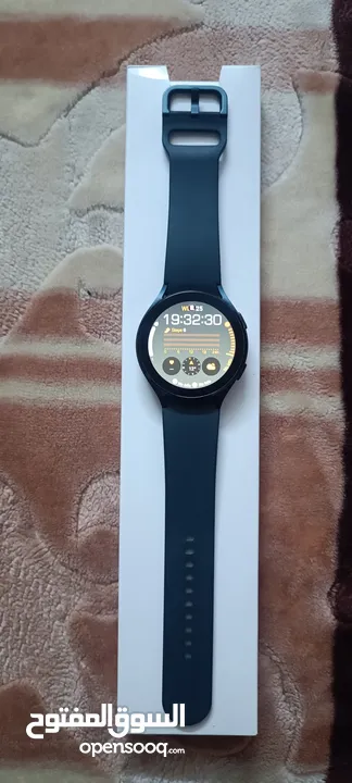 Samsung Galaxy Smart Watch4 (44) mm للبيع