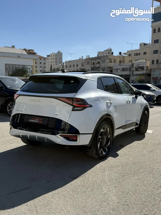 كيا سبورتاج GT Line ترخيص 2022 محرك 1600 هايبرد plug in/يقطع على الشحنه 65 كيلو متر  271 حصان