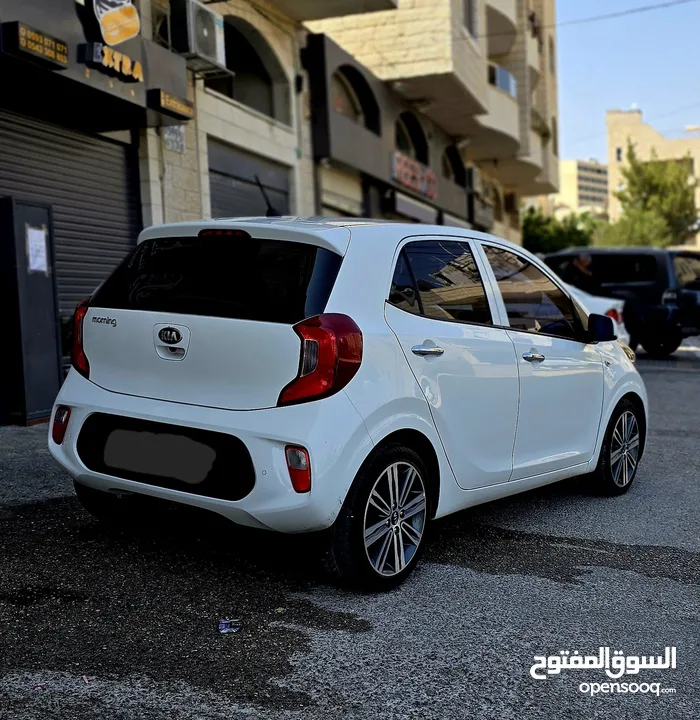 kia morning فل اضافات ما عدى فتحة