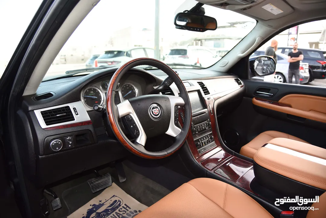 كاديلك سكاليد بلاتينيوم هايبرد بحالة ممتازة Cadillac Escalade Hybrid 2009