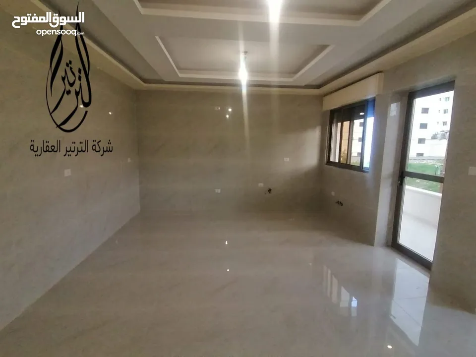 شقة طابق ثالث مميزة للبيع كاش وأقساط في ضاحية الأمير علي