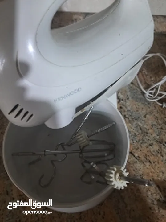عجانة ماركة KENWOOD الماركة المعروفة بامتياز انجليزي.  استعمال مرتين فقط جديدة