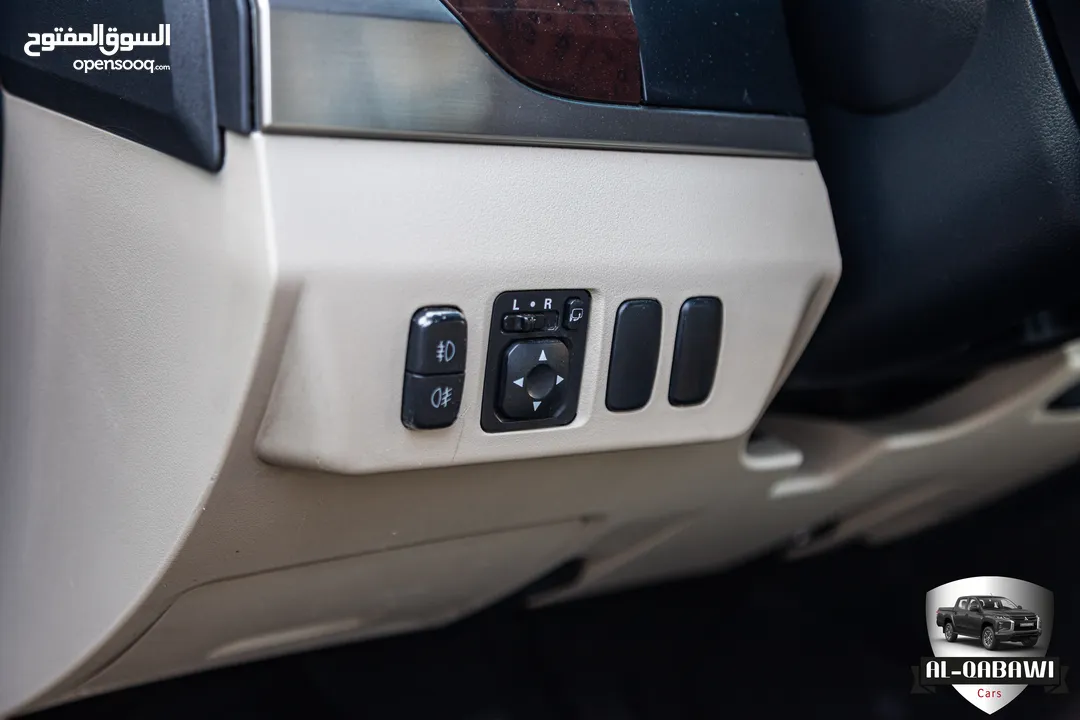 Mitsubishi Pajero 2017  السيارة وارد الشركة و بحالة ممتازة جدا