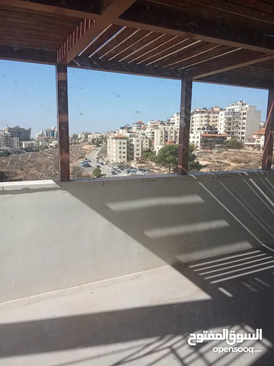 مكتب للايجار - رووف مع تراس