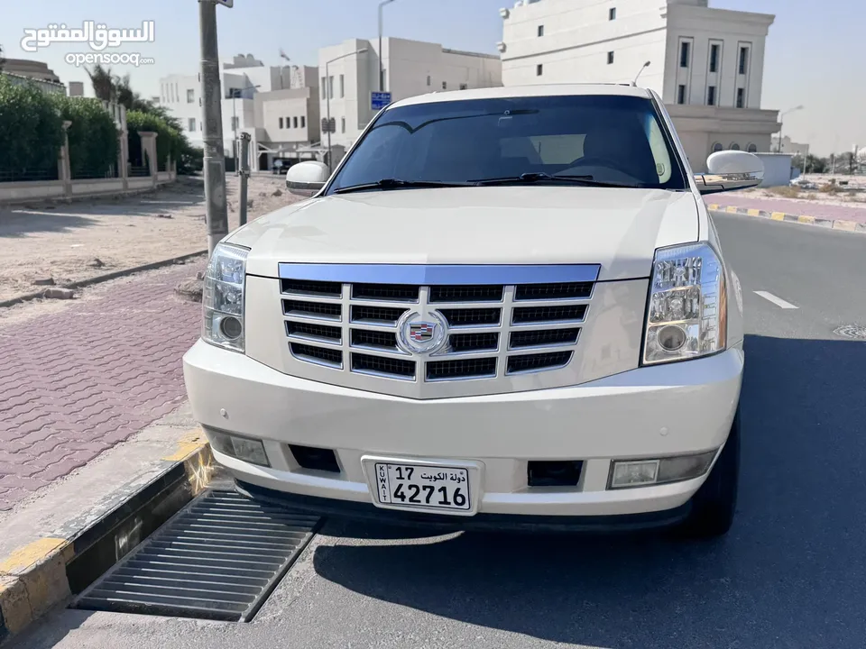 ‎للبيع CADILLAC ESCALADE