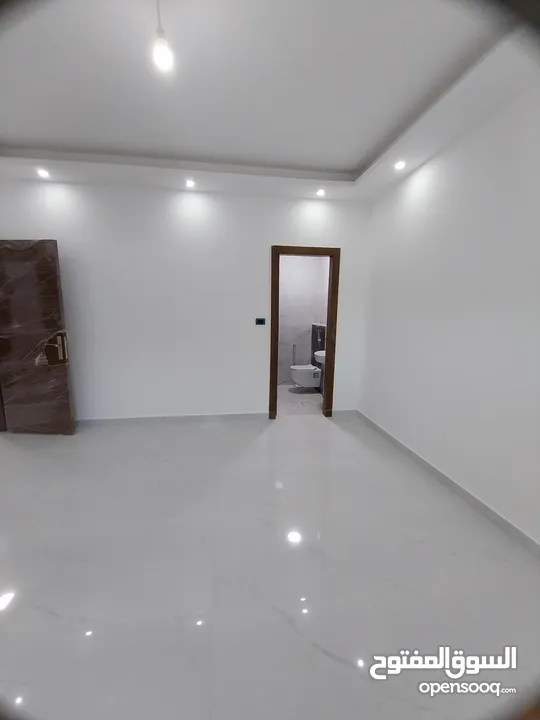 في ارقى مناطق الجاردنز 90م شقة سكنيه و استثمارية