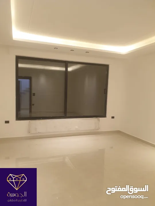 شقة طابق اول فخمه ومميزة جديدة لم تسكن لقطه وبسعر مغري عرض خاص أرقى مناطق خلدا وام السماق