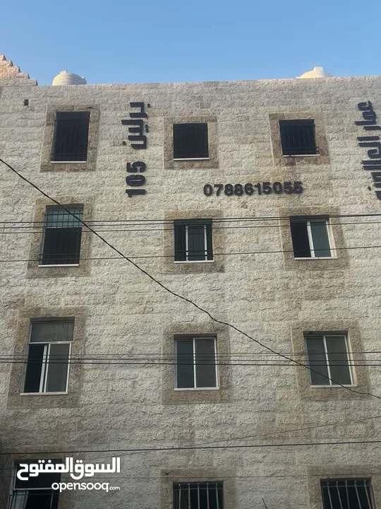 6 ستيديوهات للبيع