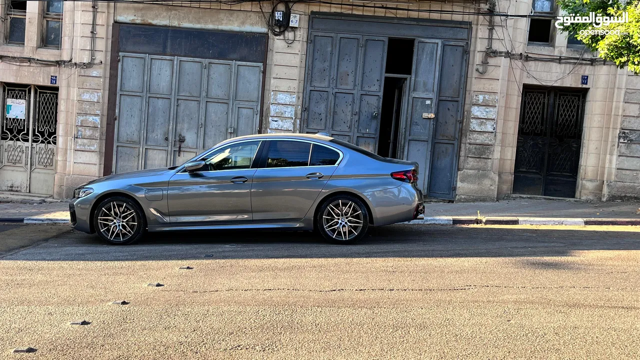 BMW 530e 2021