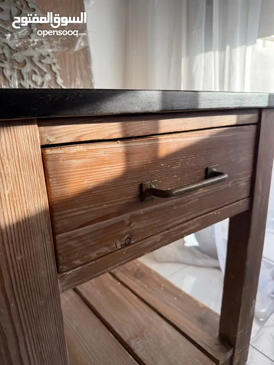 Pottery Barn Coffee and End Tables - طاولات وسط وجوانب من بوتري بارن