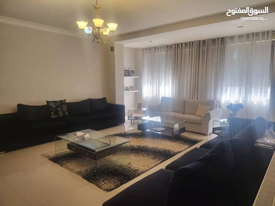 شقة طابق اخير مع روف للبيع ( Property ID : 38964 )