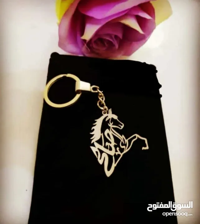 ميداليات مفاتيح بلاسم تصمم حسب الطلب مطلي بذهب او الفضه