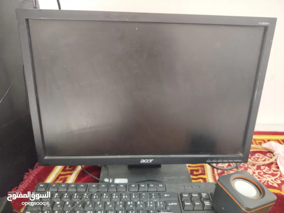 جهاز. مع الشاشة مع كامل العدة اللازمة
