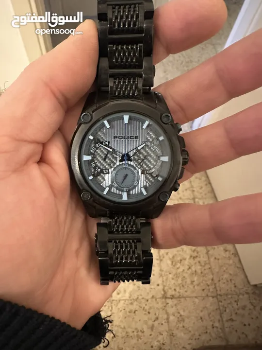 Police watch used brand new