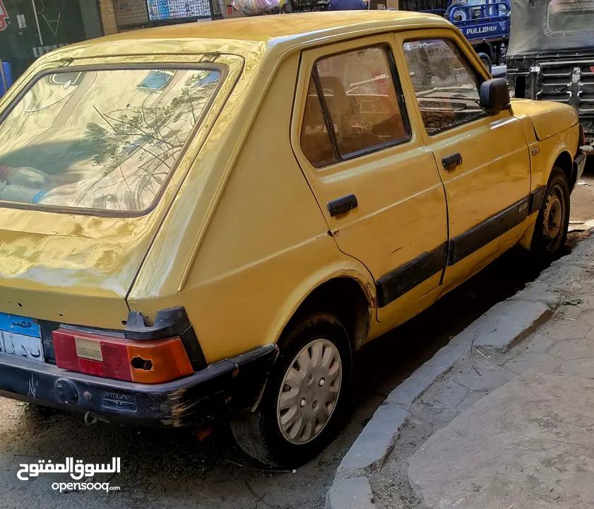 Fiat 127 بحالة ممتازة رخصة سنة و 8 شهور