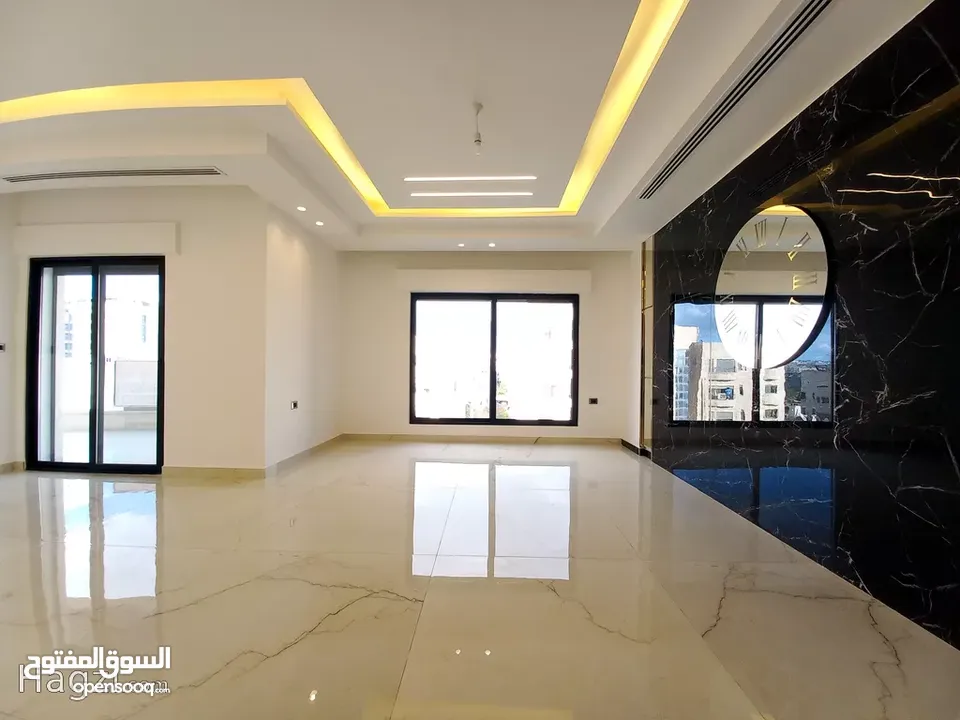 شقة غير مفروشة للإيجار في دير غبار  ( Property 36122 ) سنوي فقط