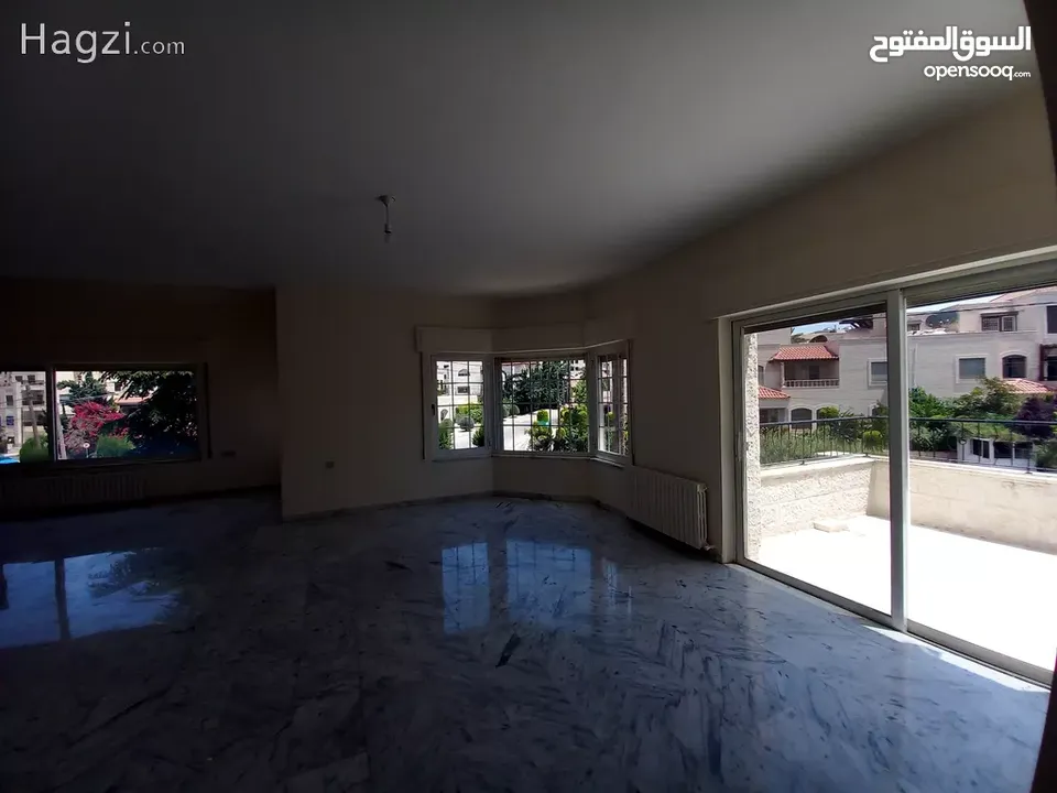 شقة غير مفروشة للإيجار 375م2 ( Property 16734 ) سنوي فقط