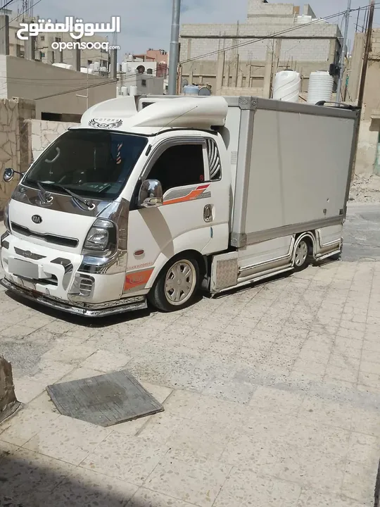 كيا بنقو 2011