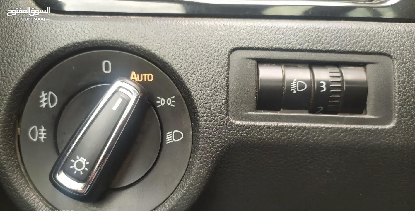 سكودا رابيد هاتشباك 2015 تدريب سياقة