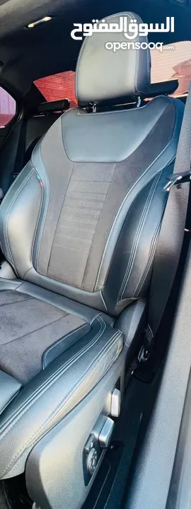BMW 330e /// M Package