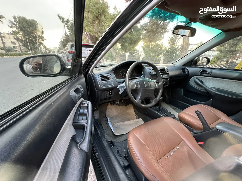 هوندا سيفيك 99 اتوماتيك بحالة الوكاله بسعر مغري