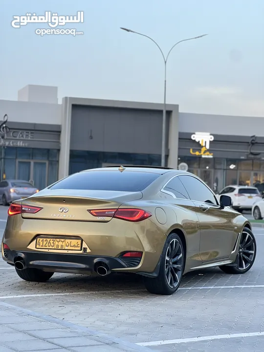 Q60 بلون ذهبي مميز