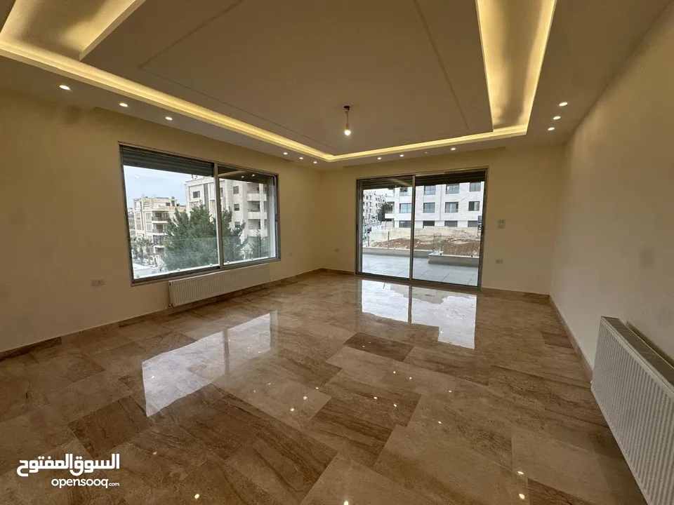 شقه بمساحة 286 متر مربع للبيع في طريق المطار  ( Property ID : 41316 )