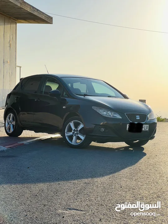 سيت إبيزا 2012  متور 1400c  قير عادي  فحص ممتاز من جميع النواحي
