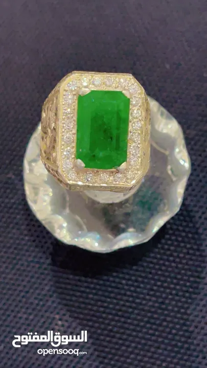 Natural Emerald&White Diamonds