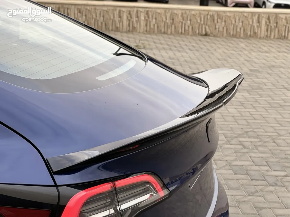 Tesla model 3 2023 فل كامل  تيسلا موديل 3 فحص كامل بسعر مغرري  لون كحلي جنط كبير اصليي  ايرباق اصلي