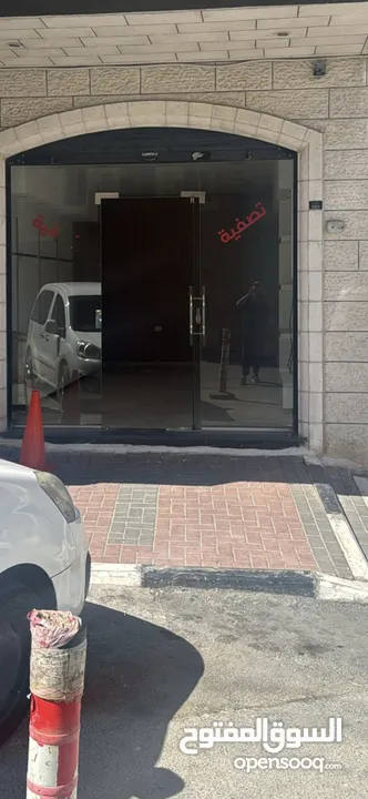محل تجاري على الشارع العام