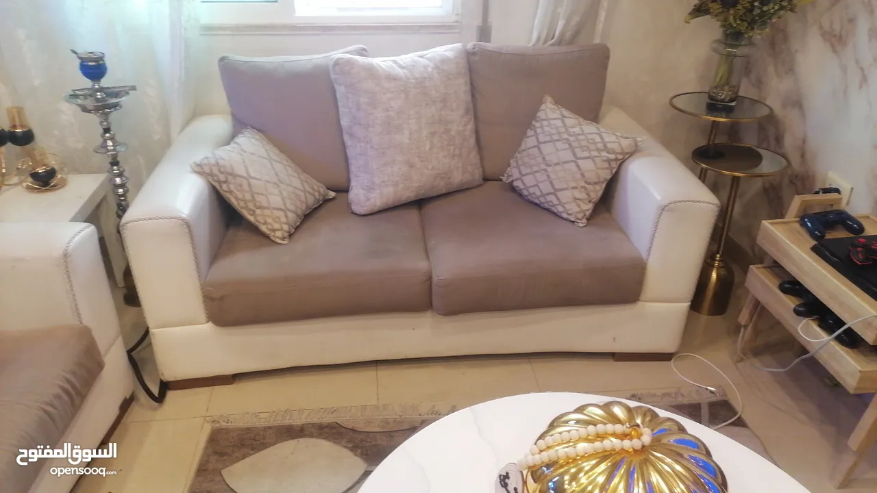 حماصه مستعمل للبيع وغرفه نوم وطقم كنب