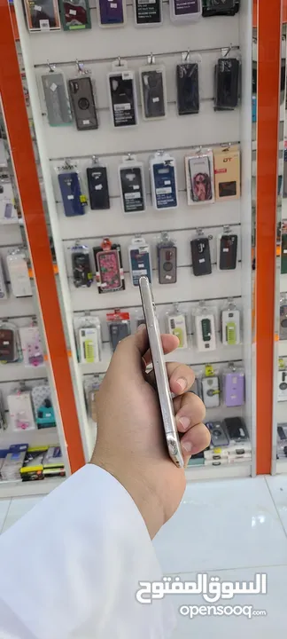 عرض خااص:من دكتور فون Iphone xs بحاله ممتازه مع ضمان من المحل