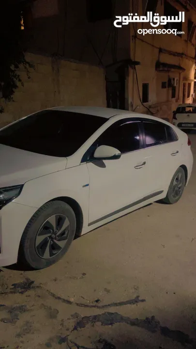 ايونيك هايبرد 2017