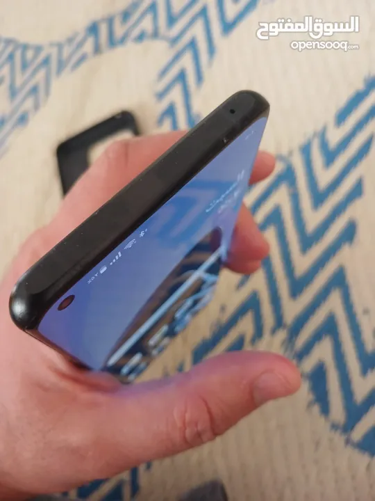 OnePlus 10 Pro 5G بحالة الوكالة