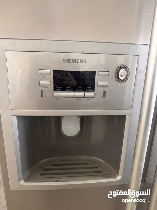 سيمنز ثلاجة door to door 600 litre with cooler and small door