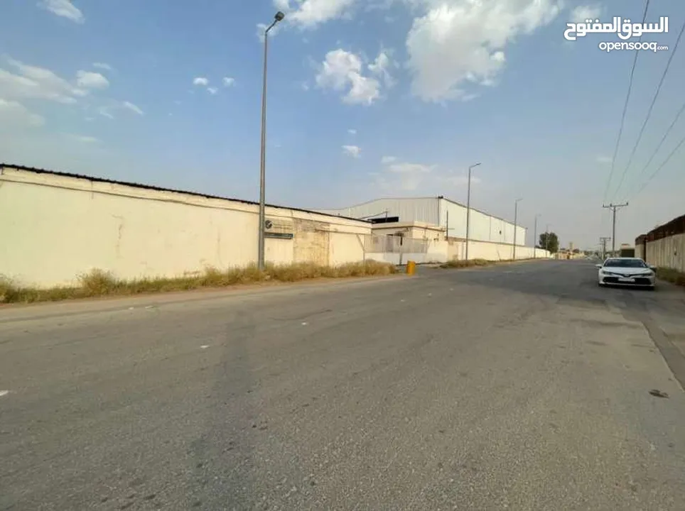 Warehouse for Sale (Excellent Condition)in Albossor-Buraydah