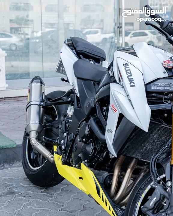 سوزوكي gsxs 750 موديل 2021 ممشي 7300 كيلو عليها قزوز اكرابوفيك السعر 28 الف