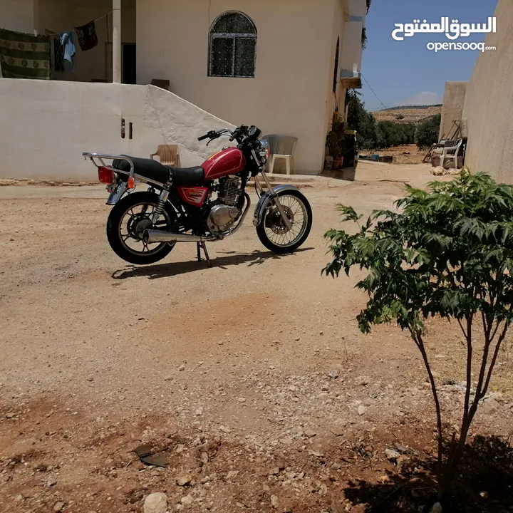 دراجه سزوكي جي ان 250cc الحجم الكبير
