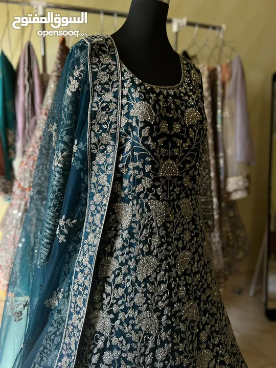 فستان هندي جديد للبيع بسعر التكلفة